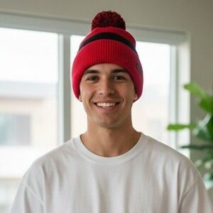Georgia Bulldogs Unisex Knit Beanie Red Black Striped Pom Pom Winter‎ - Size OS